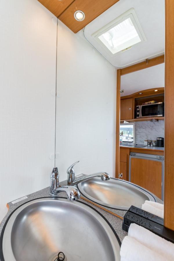 Cosy Caravan On Luxury Campsite Hulme End Exterior photo