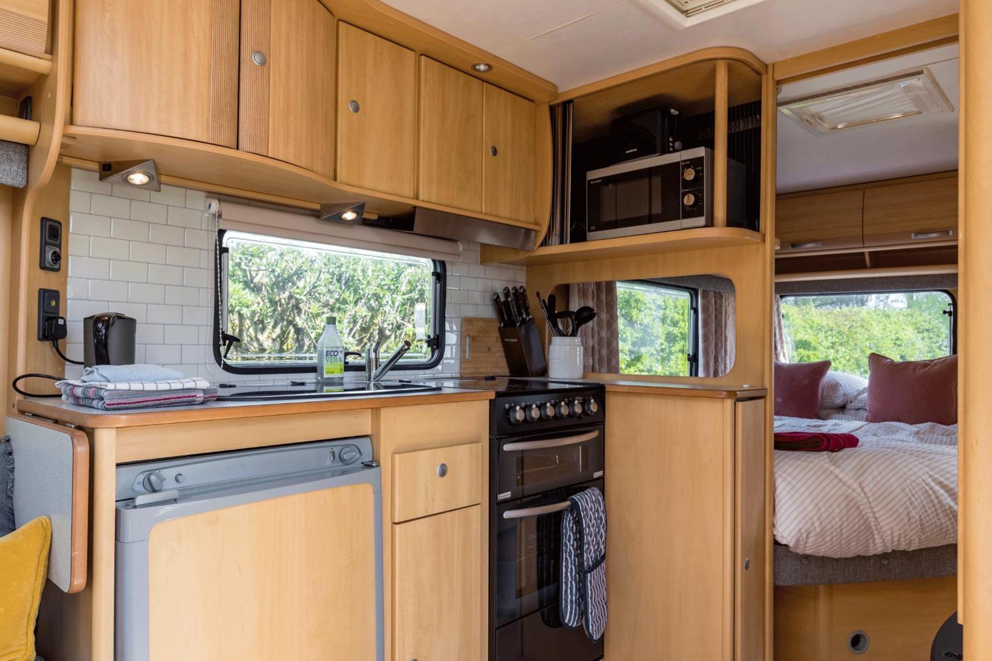 Cosy Caravan On Luxury Campsite Hulme End Exterior photo