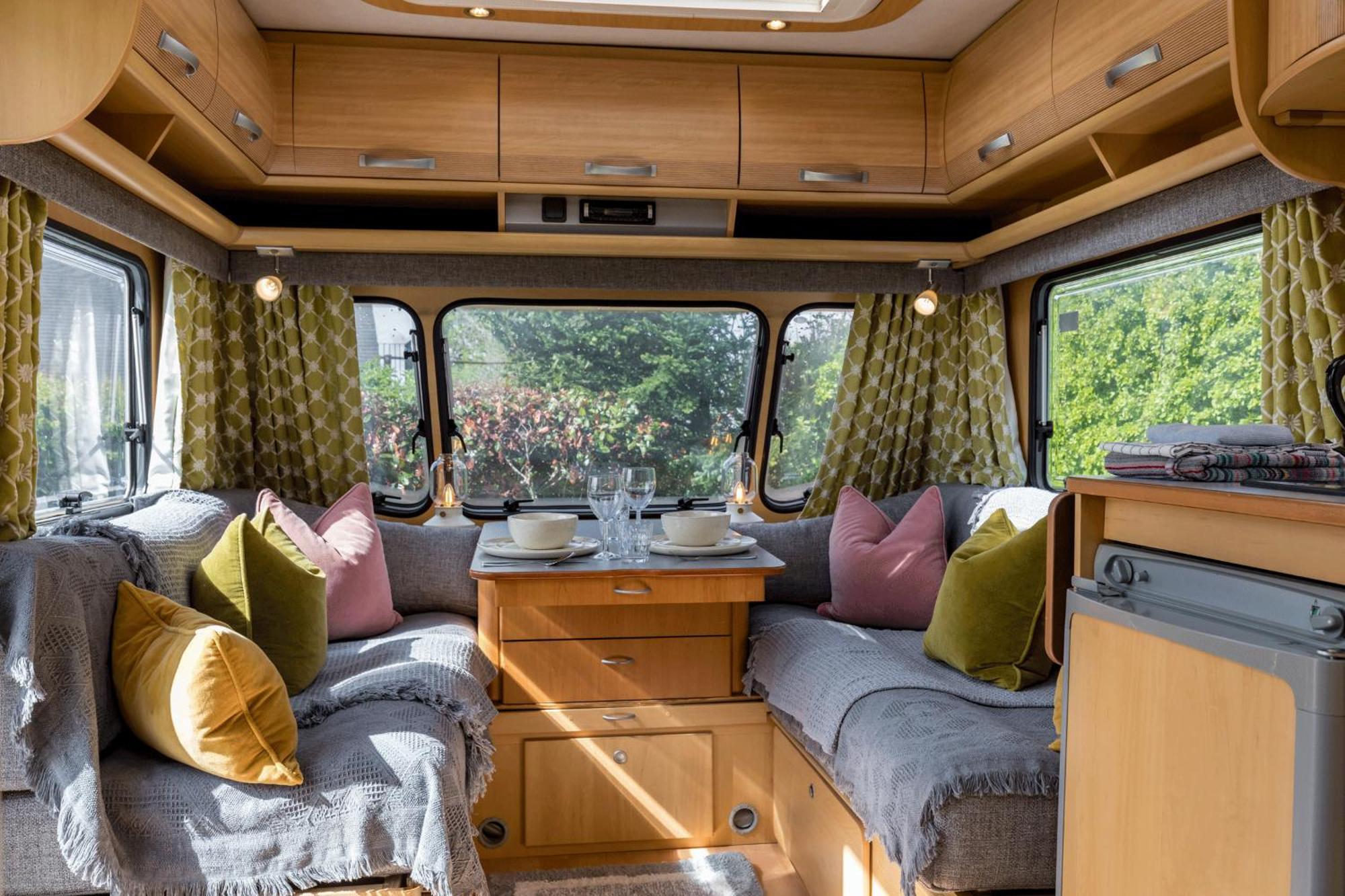 Cosy Caravan On Luxury Campsite Hulme End Exterior photo
